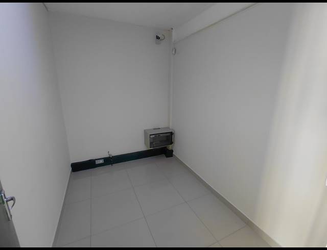 240M² OFFICE TO LET IN HALFWAY HOUSE